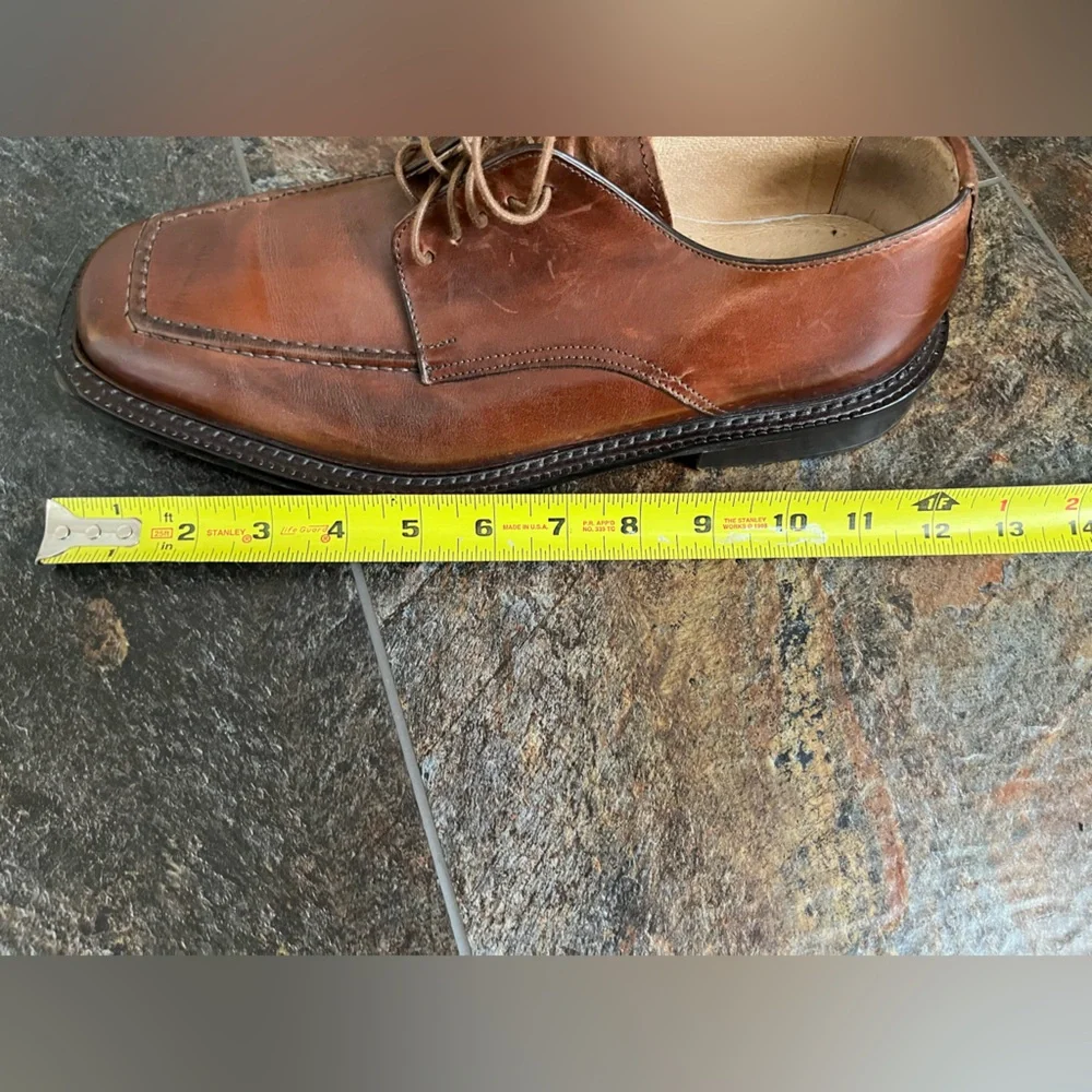 Men’s Bachrach brown lace up calf leather oxford shoe. Made in Italy. Size 10